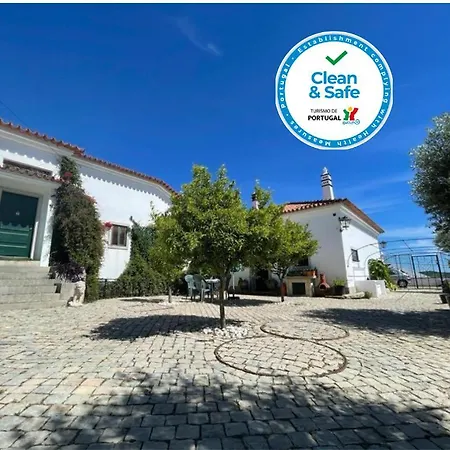 Casa Santo Antonio 게스트하우스 3*