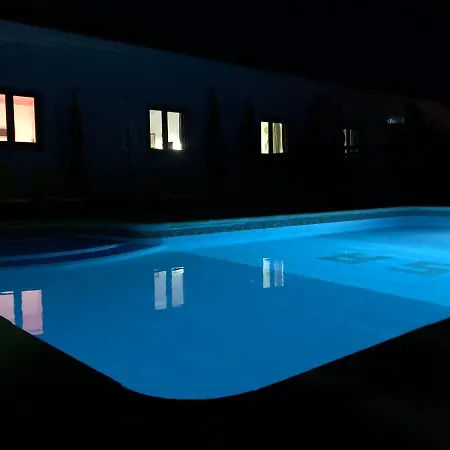 Casa Santo Antonio 게스트하우스 3*